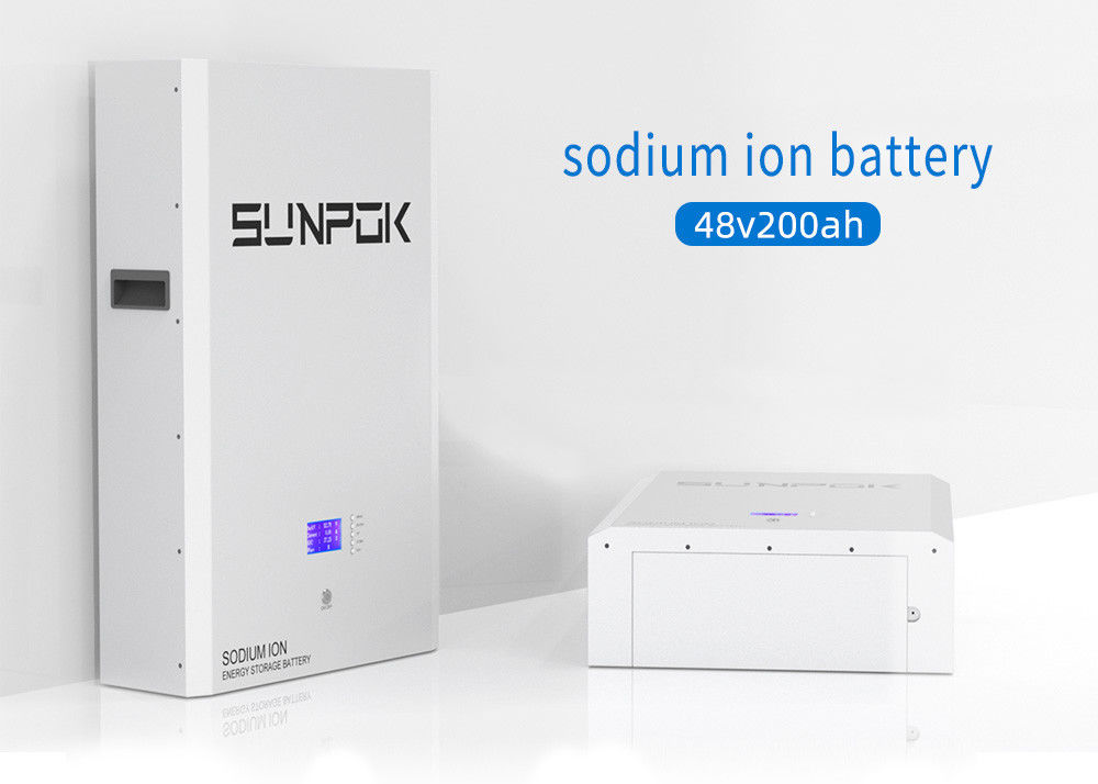 5-30 KWh Rentang Daya Keluar Baterai Natrium Ion 1C Tingkat Pelepasan 98% Efisiensi Pelepasan Muatan