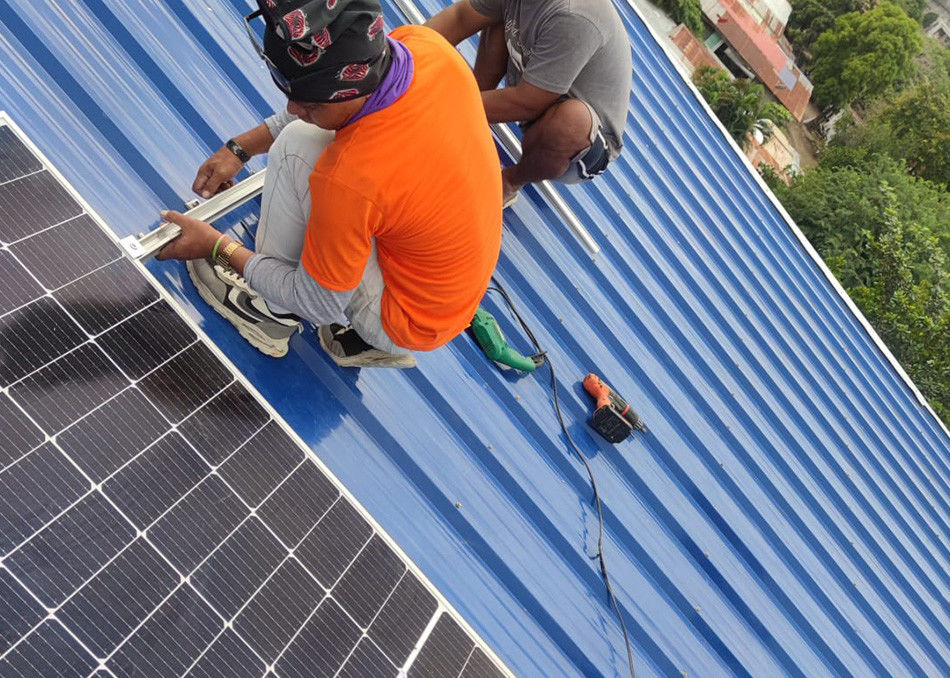 230V 3Kw 5Kw 8Kw 10Kw Hybrid Solar System Kit Untuk Rumah Dan Bisnis