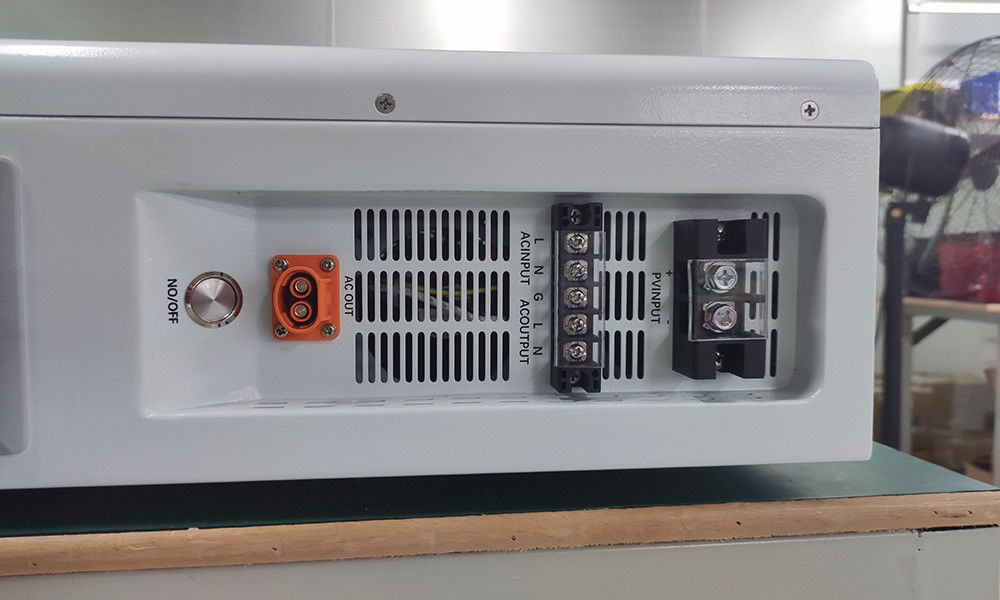Sistem panel surya All-In-One ESS Off Grid Inverter 5kWh Inverter 5KW Balkon