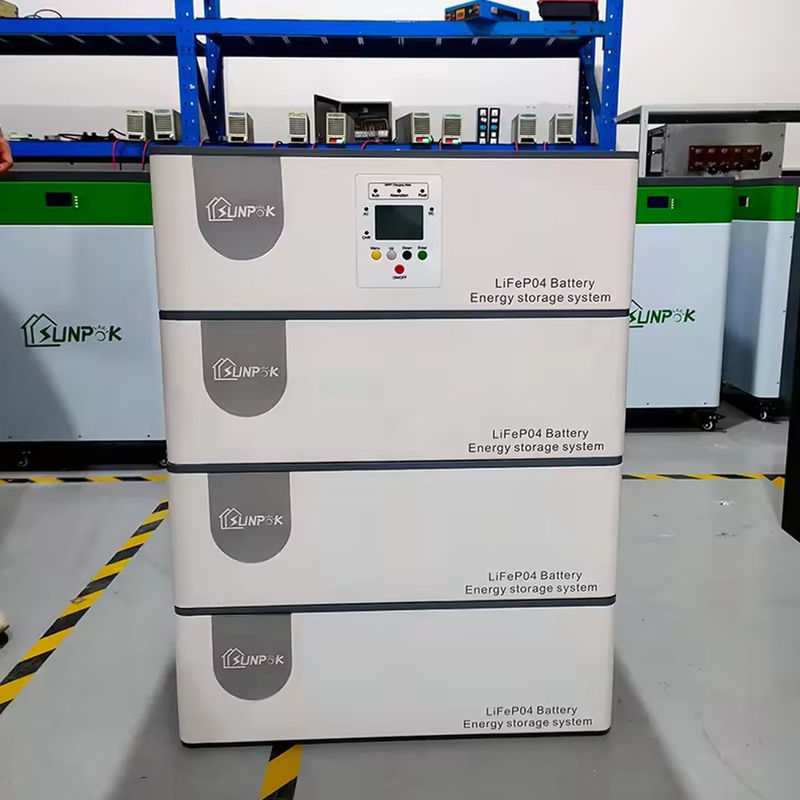 Baterai lithium-ion DC tegangan tinggi 51.2v 400AH 20KWH Baterai penyimpanan energi rumah tangga terintegrasi