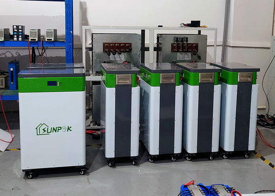 Green Renewable Energy Storage Lithium Battery IP21 Li Ion Battery For Solar System